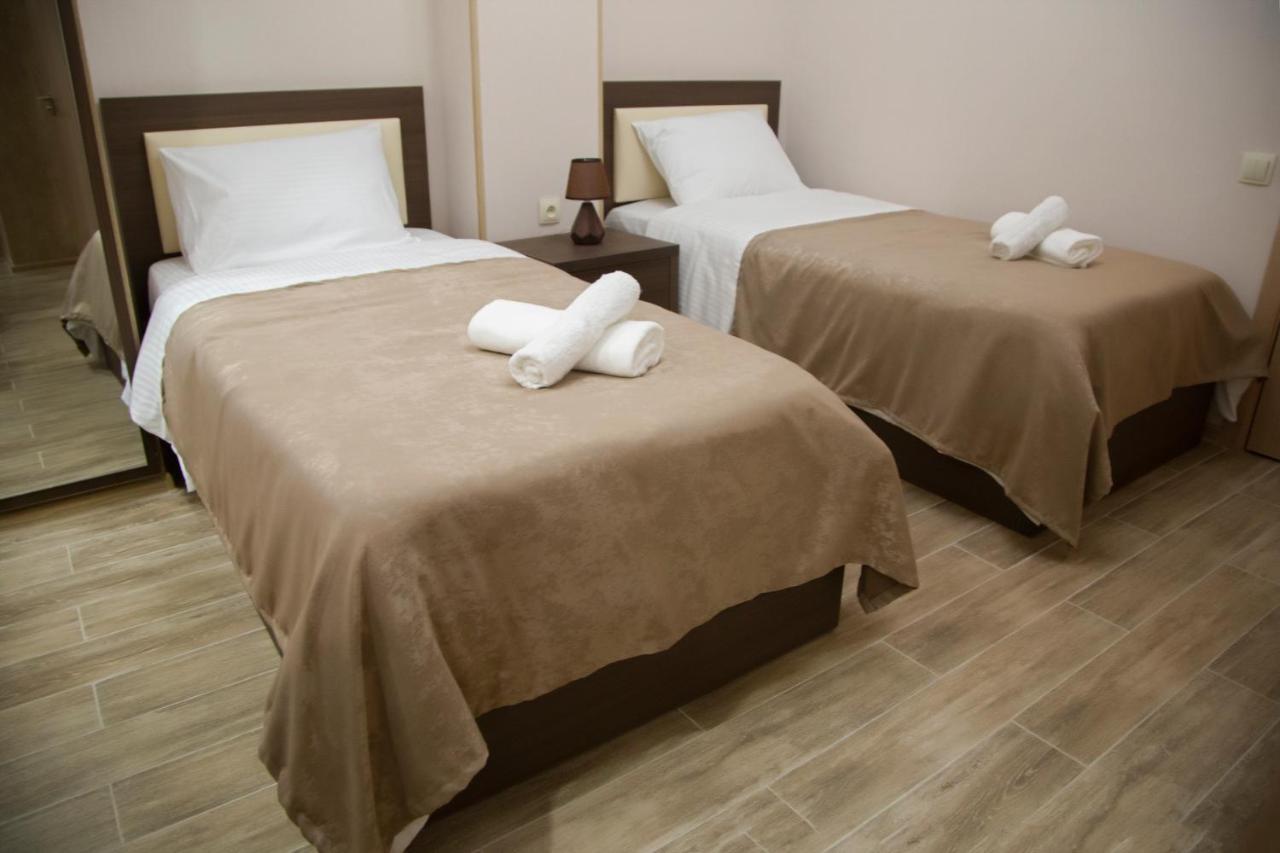 Family Hotel Triston Тбілісі Екстер'єр фото
