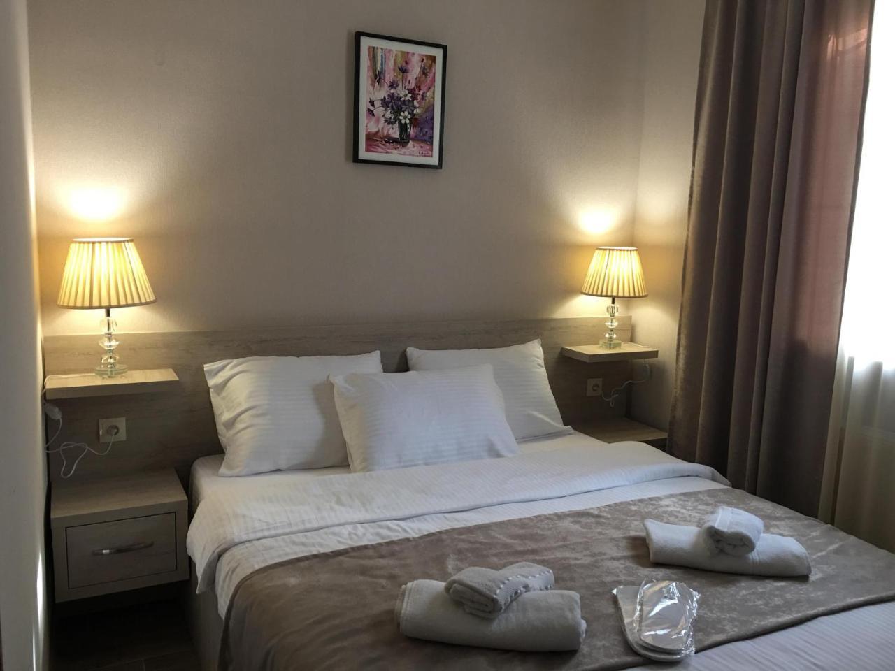 Family Hotel Triston Тбілісі Екстер'єр фото