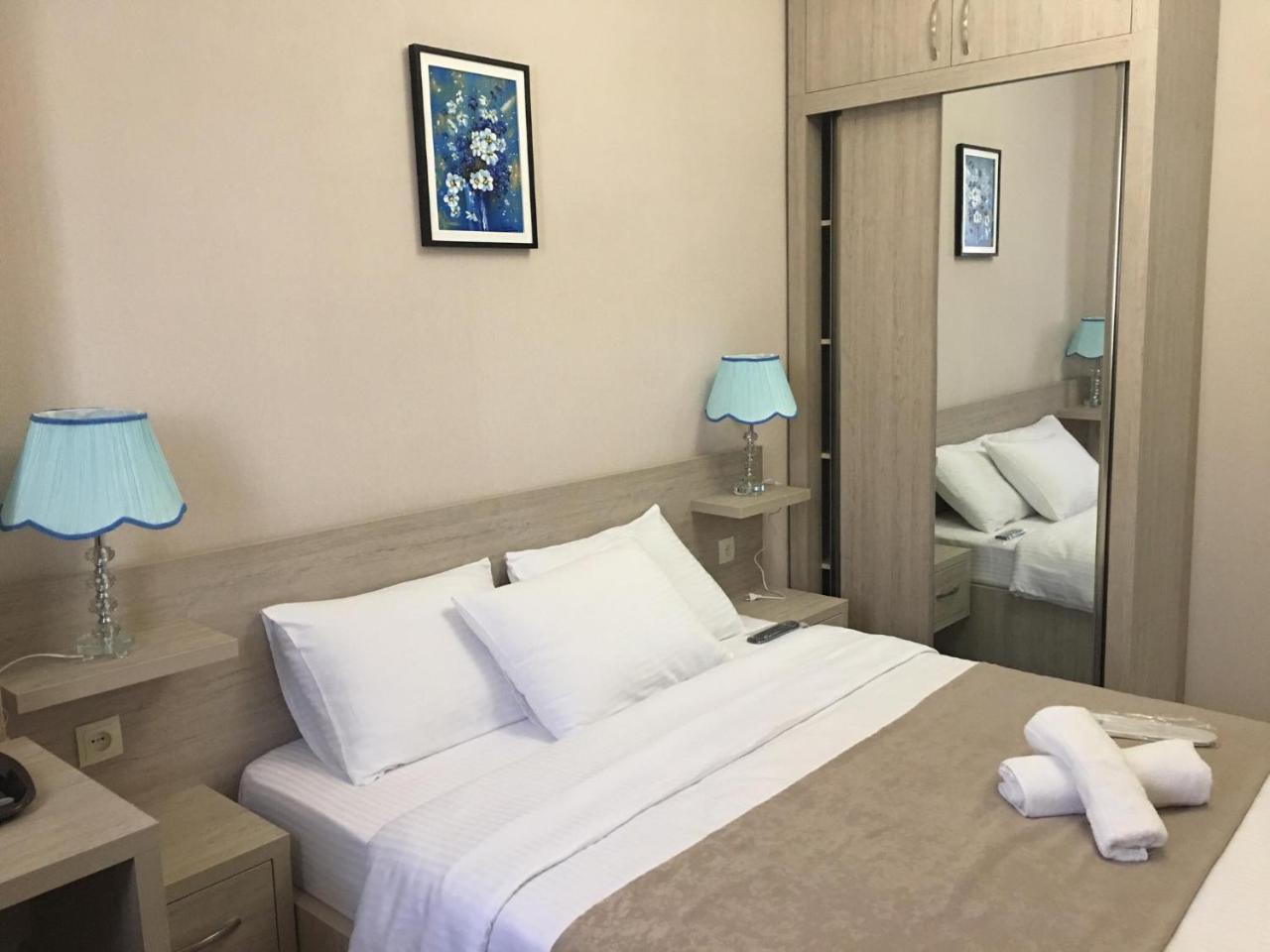 Family Hotel Triston Тбілісі Екстер'єр фото