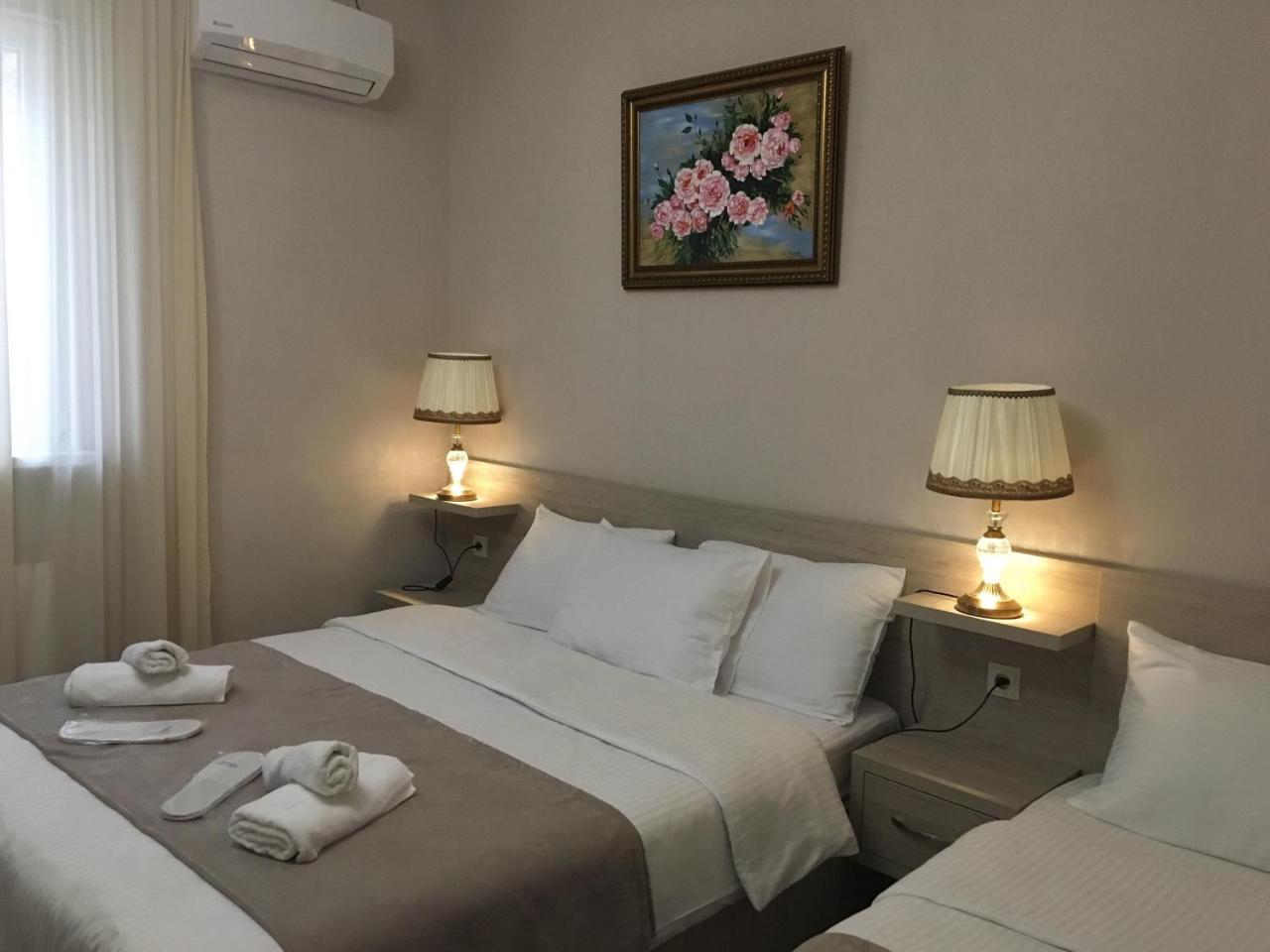 Family Hotel Triston Тбілісі Екстер'єр фото